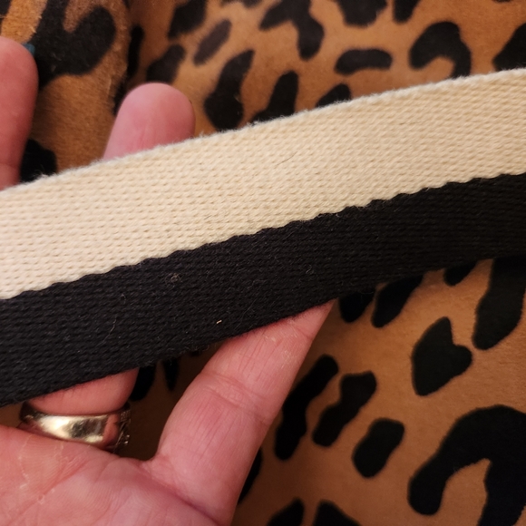 Clare V simple tote in leopard - Picture 11 of 17